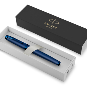 Pluma Parker IM Monochrome
